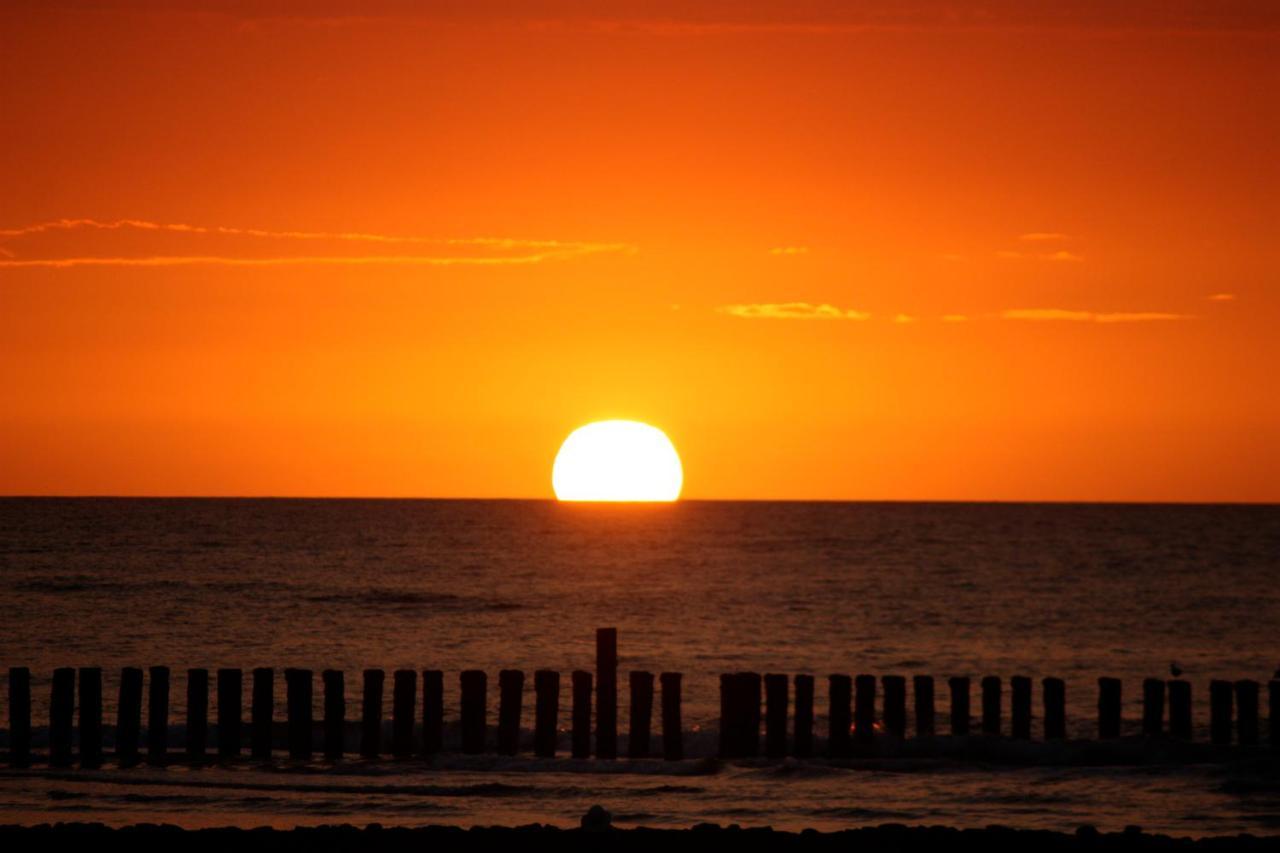 Ferienwohnung Leuchtturmblick Wangerooge Bagian luar foto